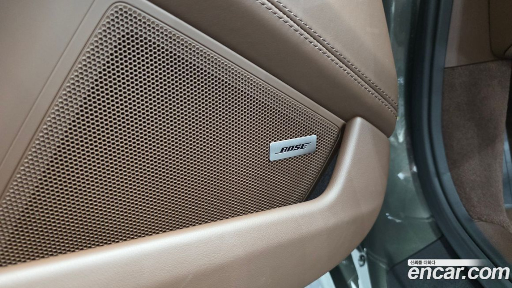 Porsche 911 Carrera Cabriolet, 2023
