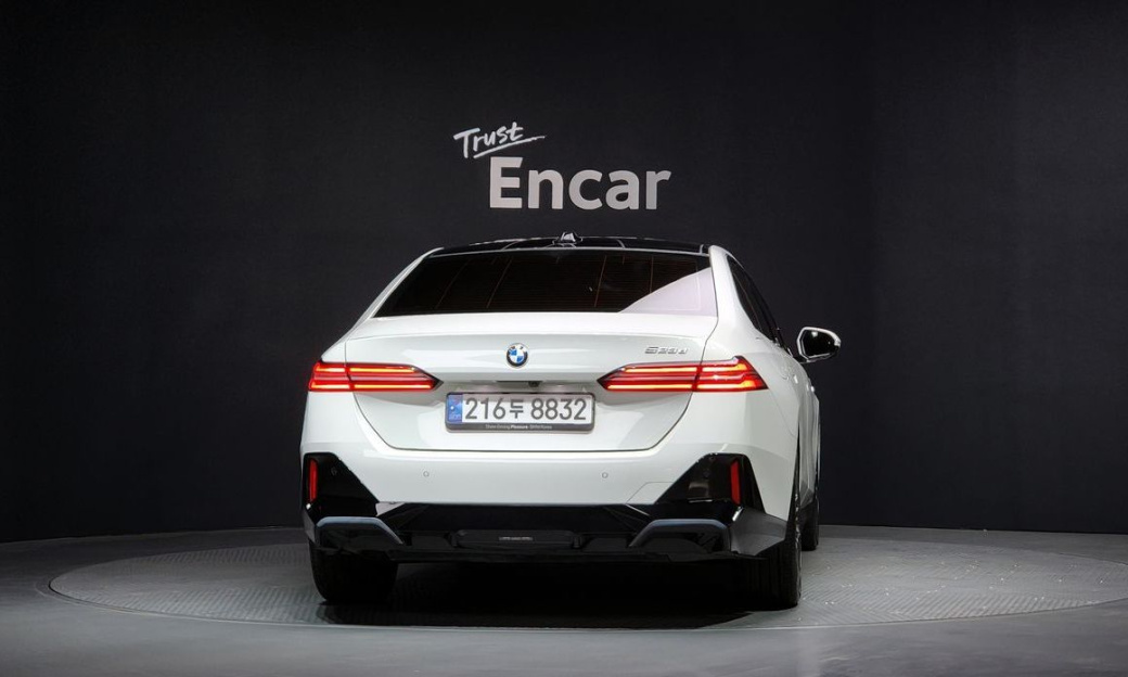 BMW 5-Series 523d M Sport, 2025
