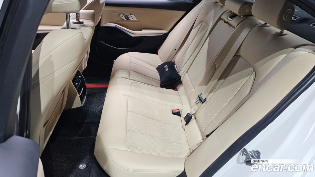 BMW 3-Series 320d M Sport, 2022
