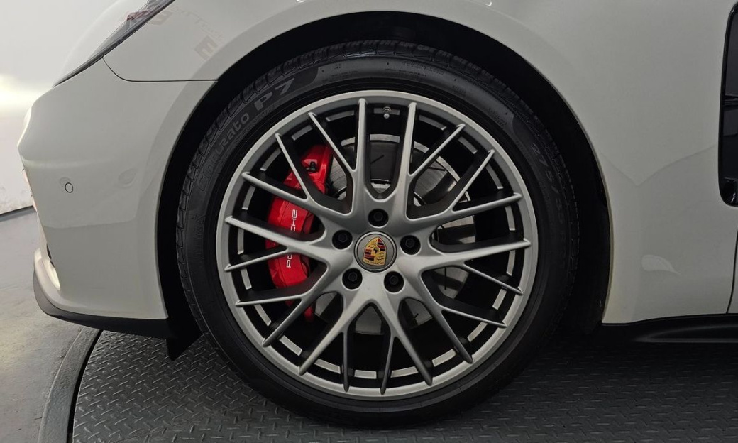 Porsche Panamera 4.0 GTS, 2023
