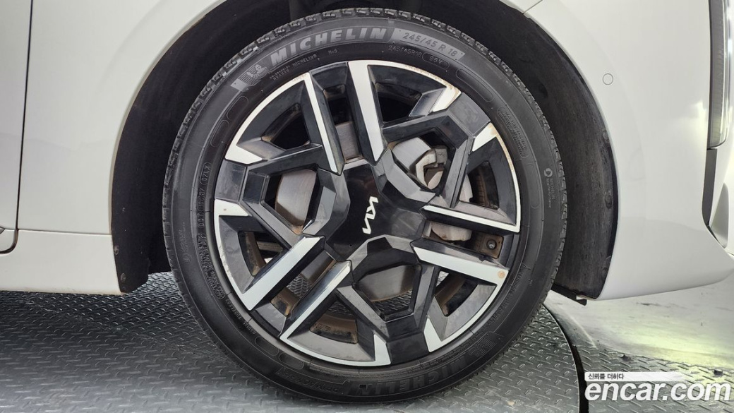 Kia K8 2.5 Gasoline 2WD, 2025