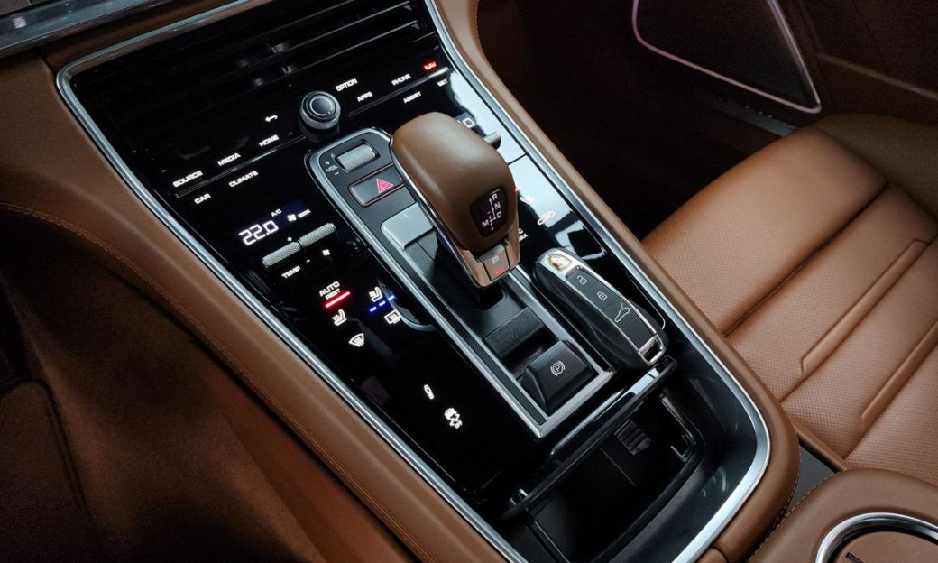 Porsche Panamera 4.0 Turbo S, 2023