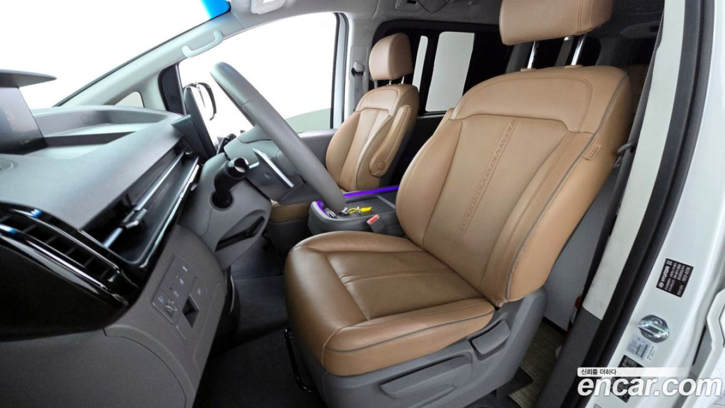 Hyundai Staria 2WD Camping Car, 2024