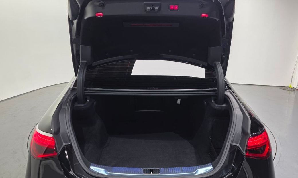 Mercedes-Benz S-Class S400 d 4MATIC, 2022