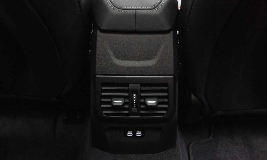 BMW 1-Series M135 xDrive, 2025