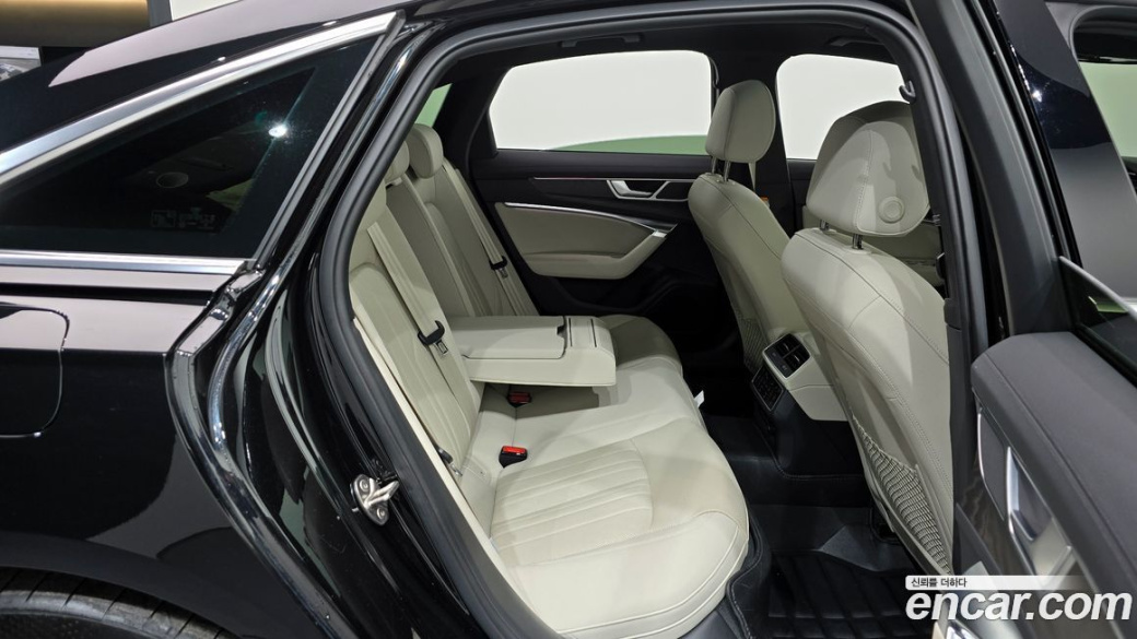 Audi A6 45 TFSI Quattro Premium, 2023