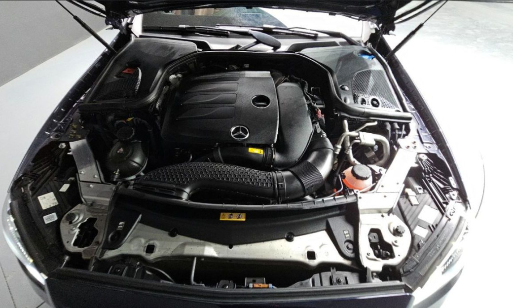 Mercedes-Benz E-Class E350 4MATIC Avantgarde, 2022