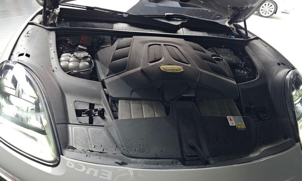 Porsche Cayenne 3.0 COUPE PLATINUM EDITION, 2023