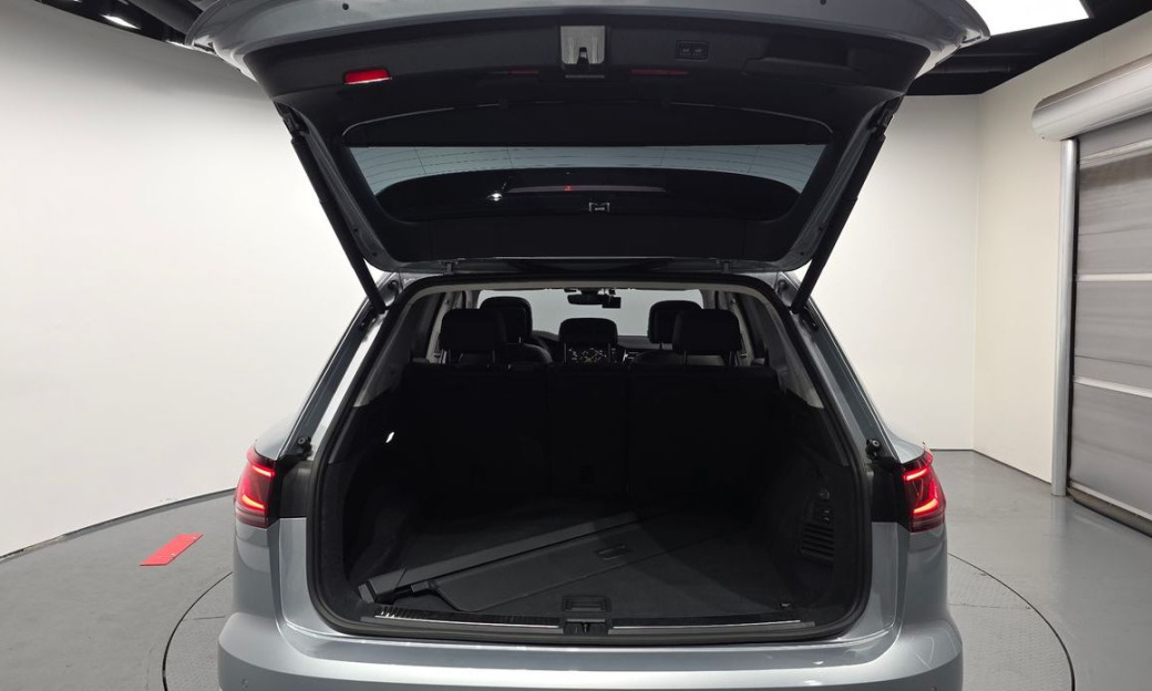 Volkswagen Touareg 3.0 TDI Prestige, 2024