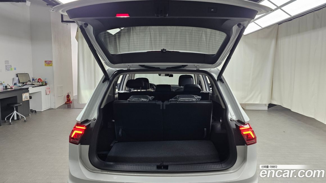 Volkswagen Tiguan 2.0 TSI Prestige, 2022