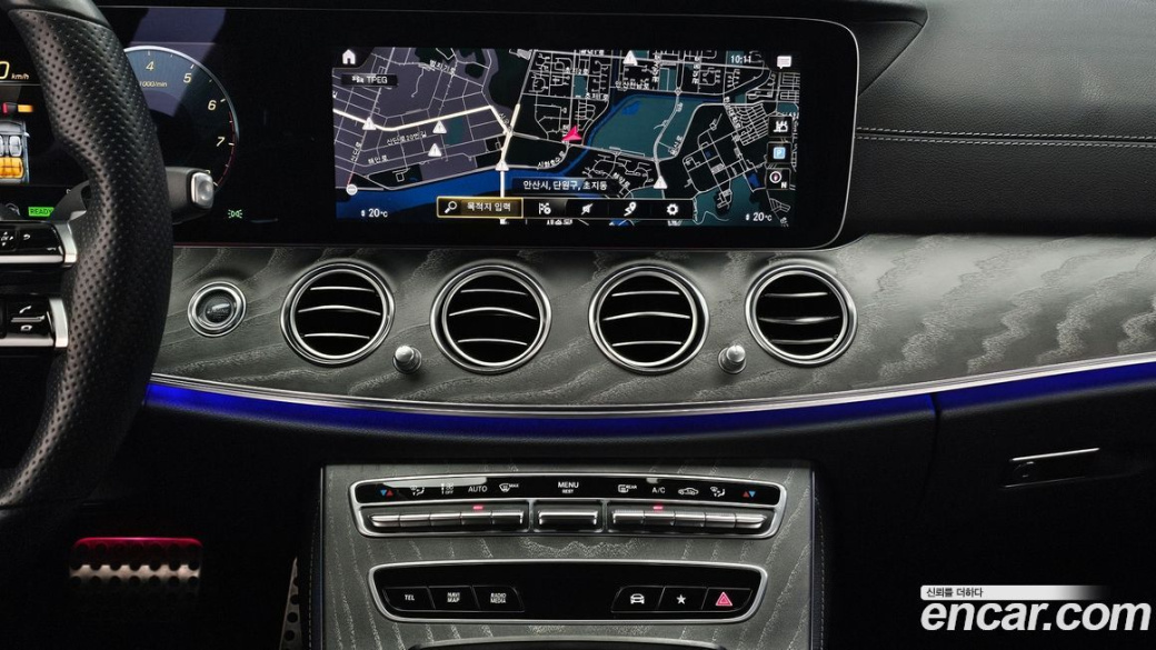 Mercedes-Benz E-Class E350 4MATIC AMG Line, 2022
