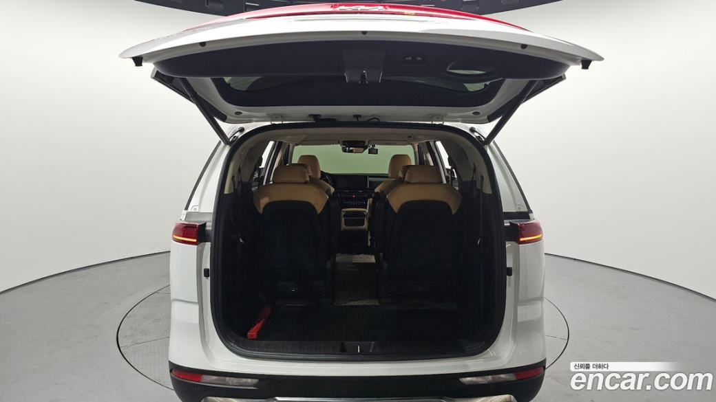 Kia Carnival 9-Seater Noblesse, 2023