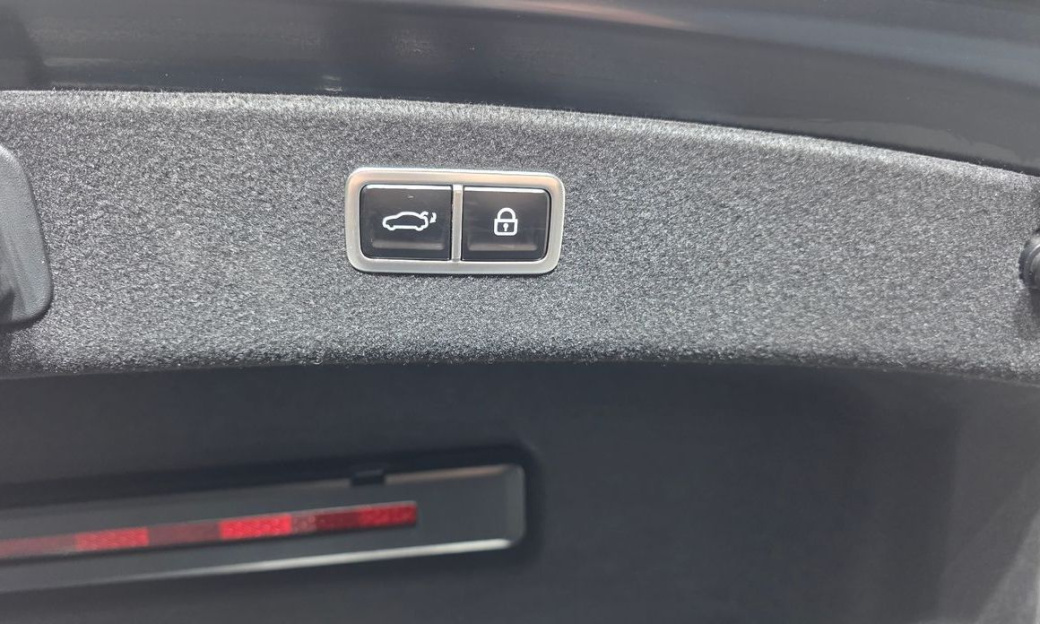 Genesis G80 Gasoline 2.5 Turbo AWD, 2025