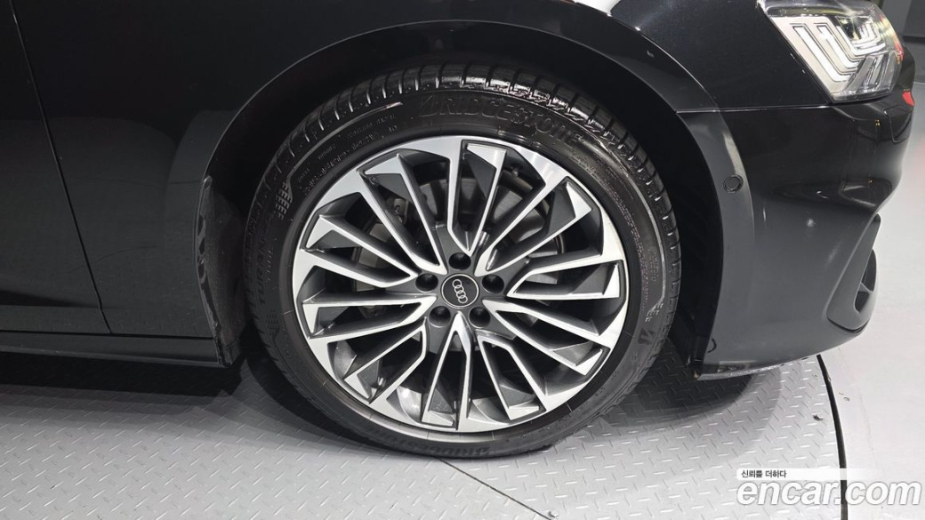 Audi A6 45 TFSI Quattro Premium, 2025