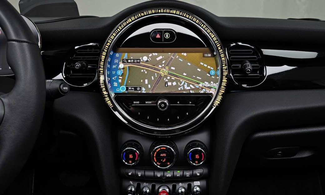 Mini Cooper Convertible Classic, 2024