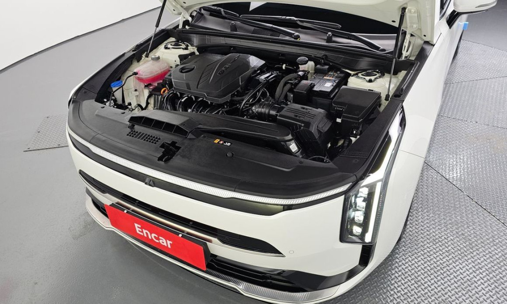 Kia K8 2.5 Gasoline 2WD, 2025