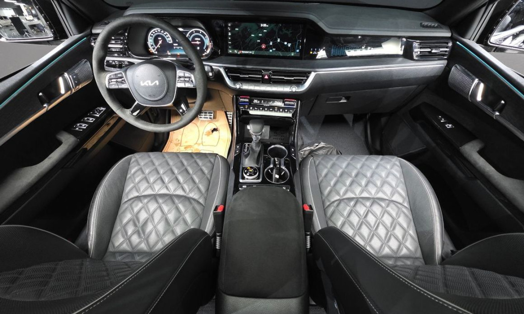 Kia Mohave Diesel 3.0 4WD 5-Seater, 2024
