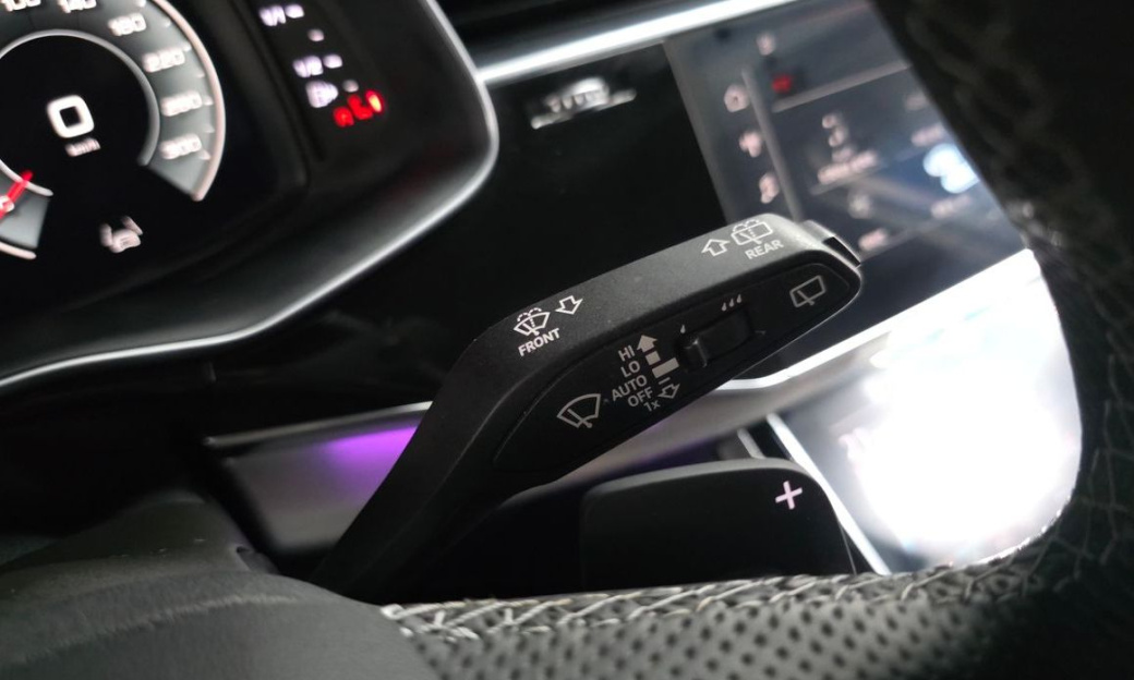 Audi Q7 55 TFSI Quattro Premium, 2022