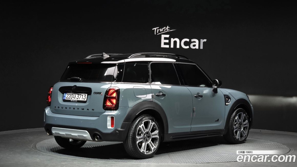 Mini Countryman ALL4 Classic Launch Pack, 2023