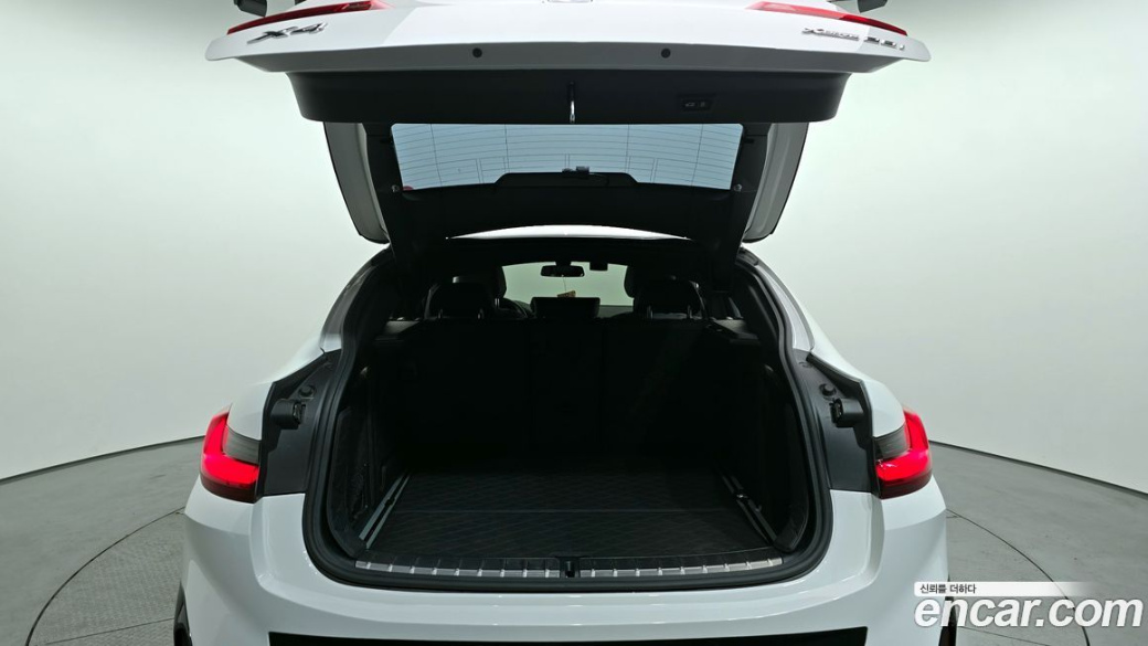 BMW X4 xDrive20i M Sport, 2023