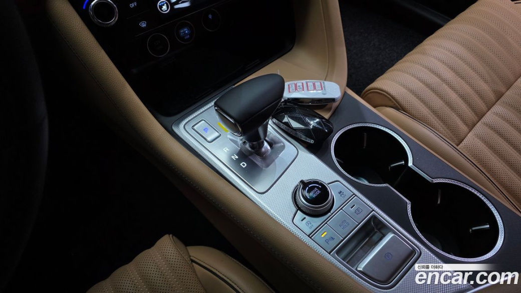 Genesis G70 Gasoline 2.5T 2WD, 2025