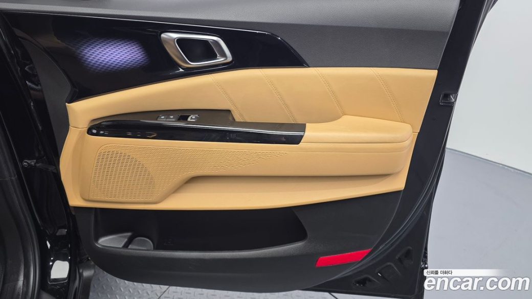 Kia Carnival 7-Seater Signature, 2023