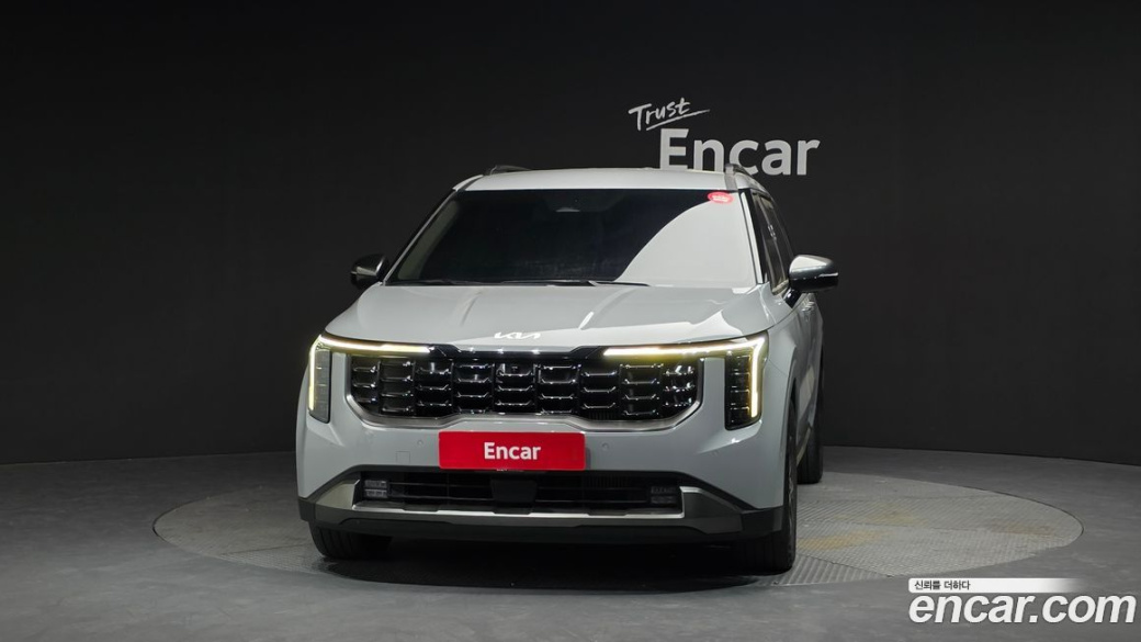 Kia Carnival 9-Seater Gravity, 2025