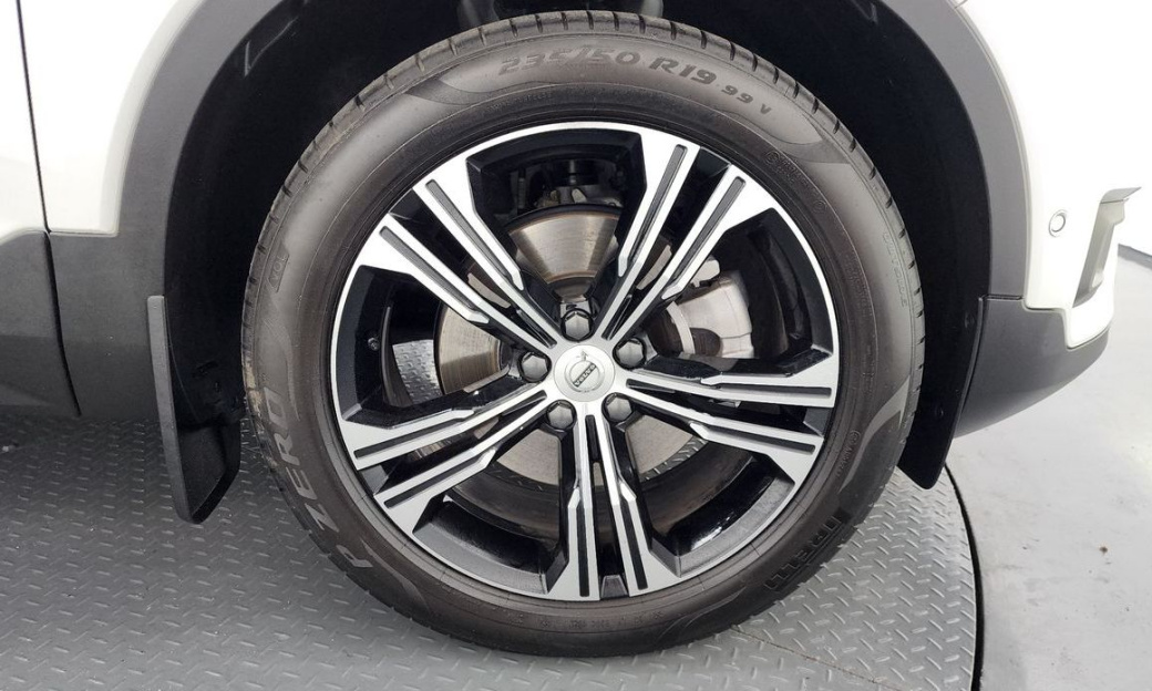 Volvo XC40 B4 Inscription, 2022