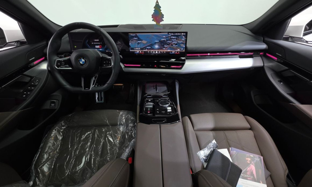 BMW 5-Series 520i M Sport, 2024