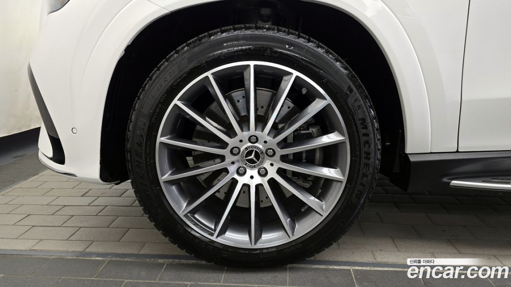 Mercedes-Benz GLE-Class GLE450 4MATIC, 2025