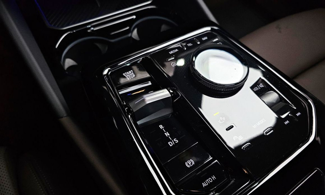 BMW 5-Series 520i M Sport, 2024