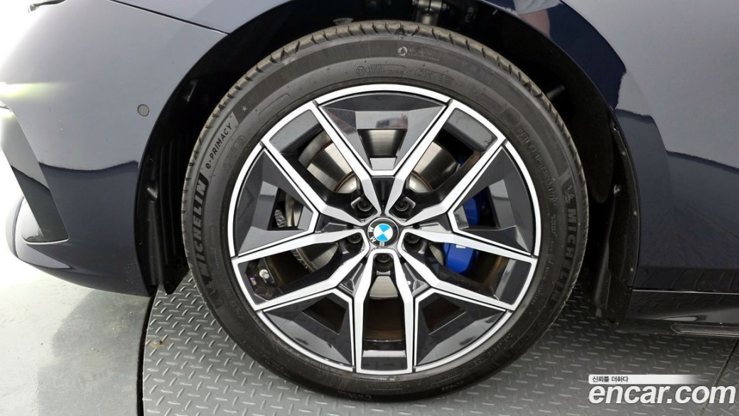 BMW 5-Series 520i M Sport, 2025