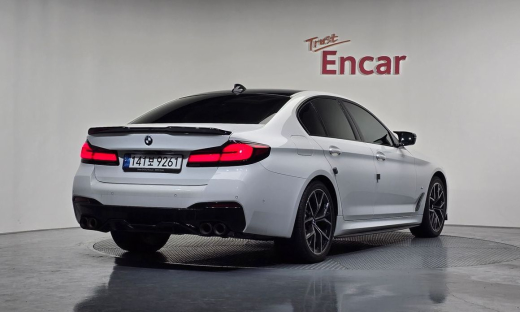 BMW 5-Series 530i M Sport Package, 2022