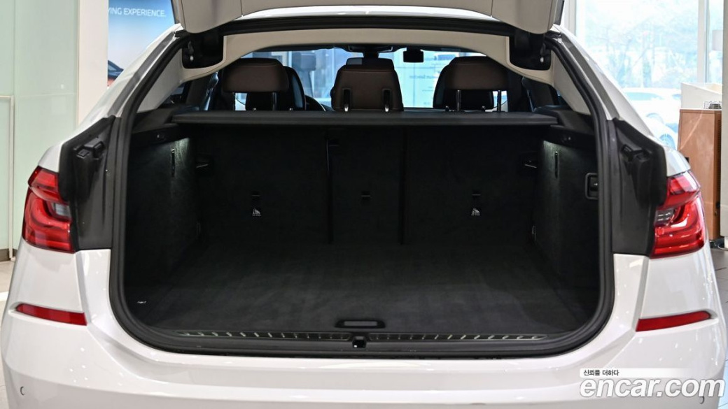 BMW Gran Turismo 630i xDrive Luxury, 2023