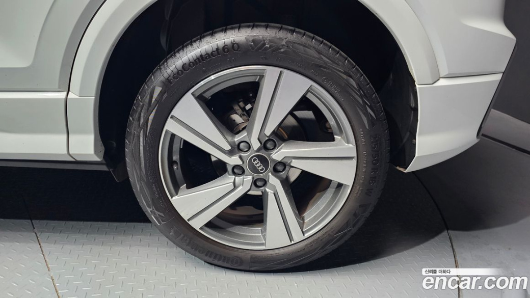 Audi Q2 35 TDI Premium, 2023