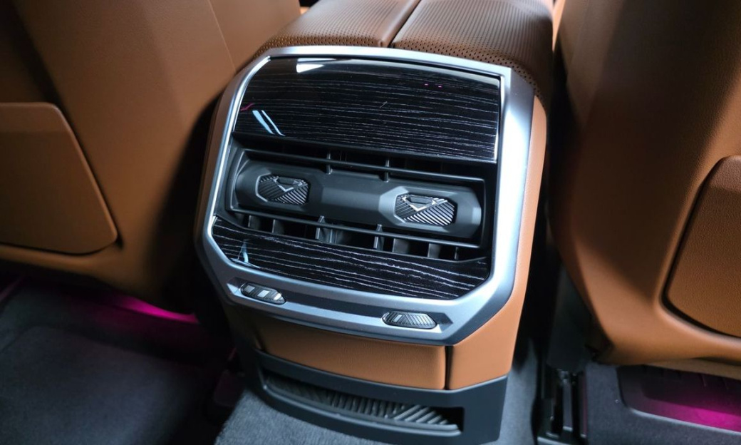 BMW 7-Series 740i xDrive M Sport Limited, 2025