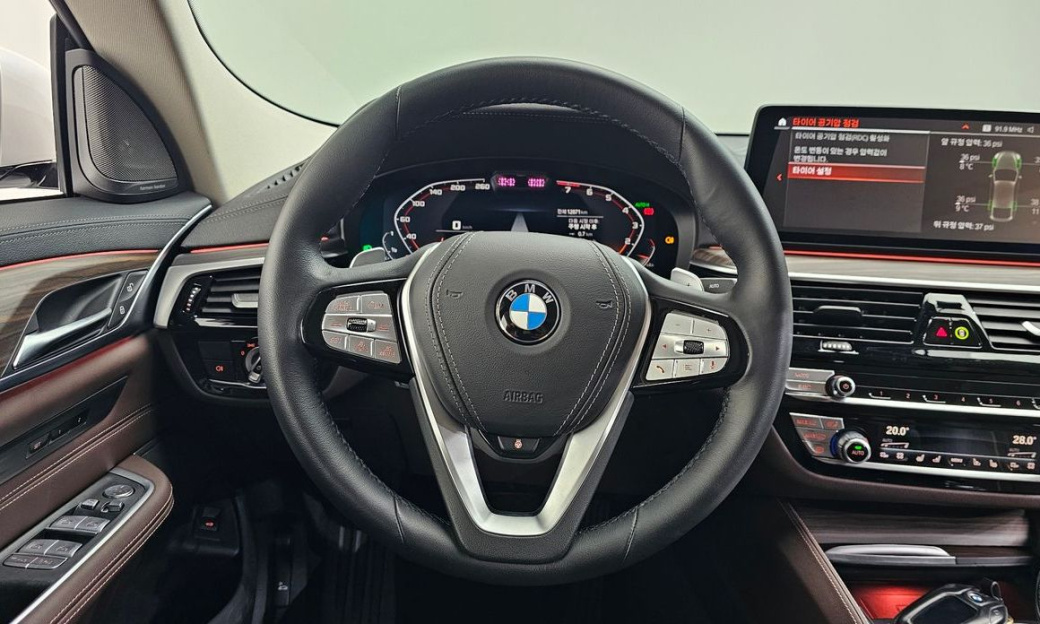 BMW Gran Turismo 630i xDrive Luxury, 2023