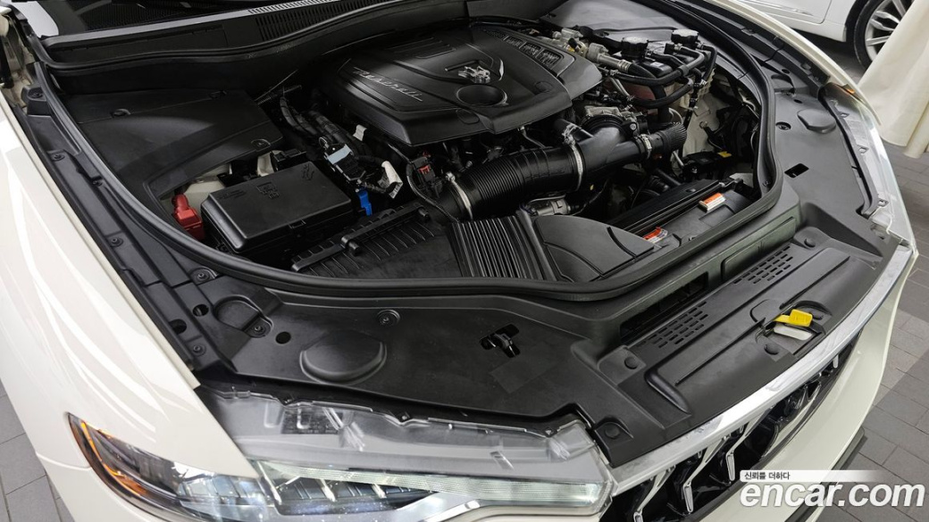 Maserati Levante 2.0 GT AWD, 2022
