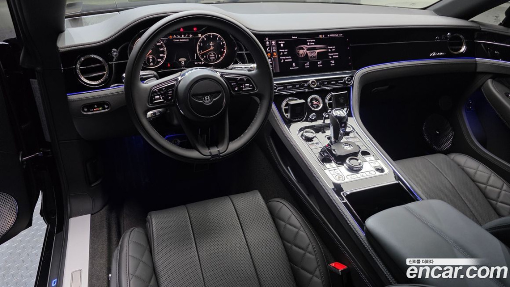 Bentley Continental 4.0 GT Azure, 2023