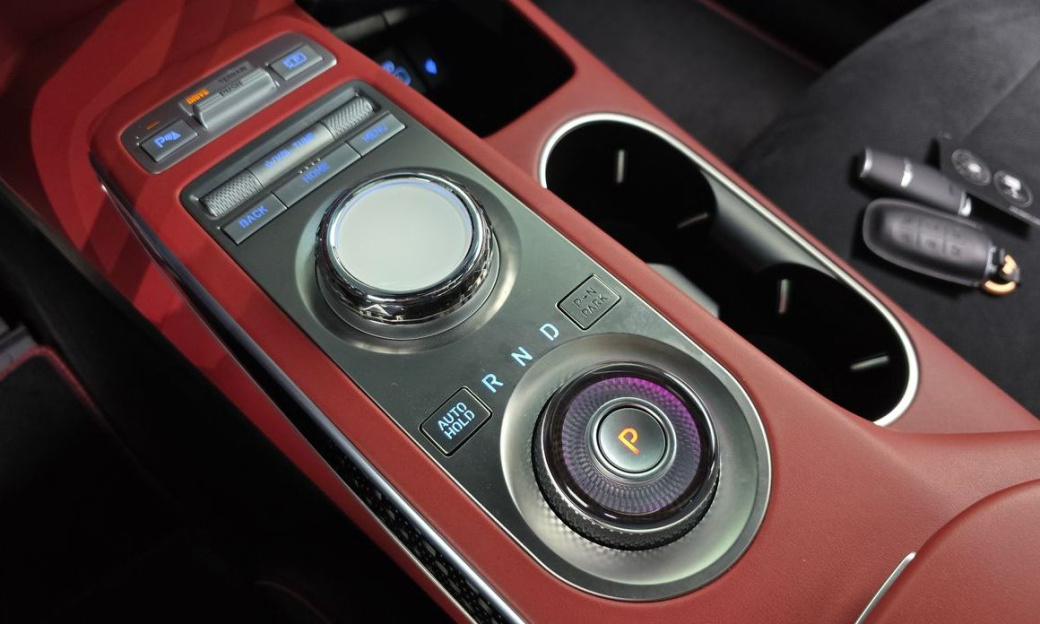Genesis GV70 2.5T Gasoline AWD, 2023