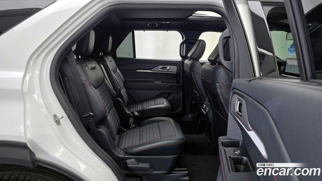 Ford Explorer 2.3 ST-Line 4WD, 2025