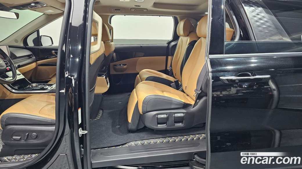 Kia Carnival 7-Seater Noblesse, 2023