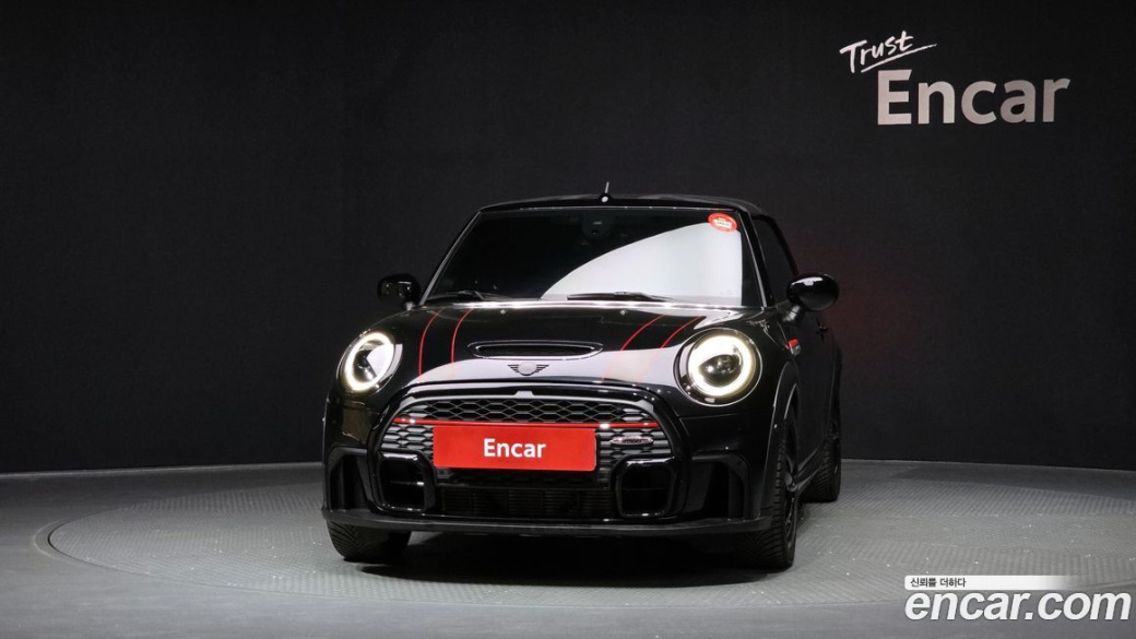 Mini Cooper Convertible JCW, 2023