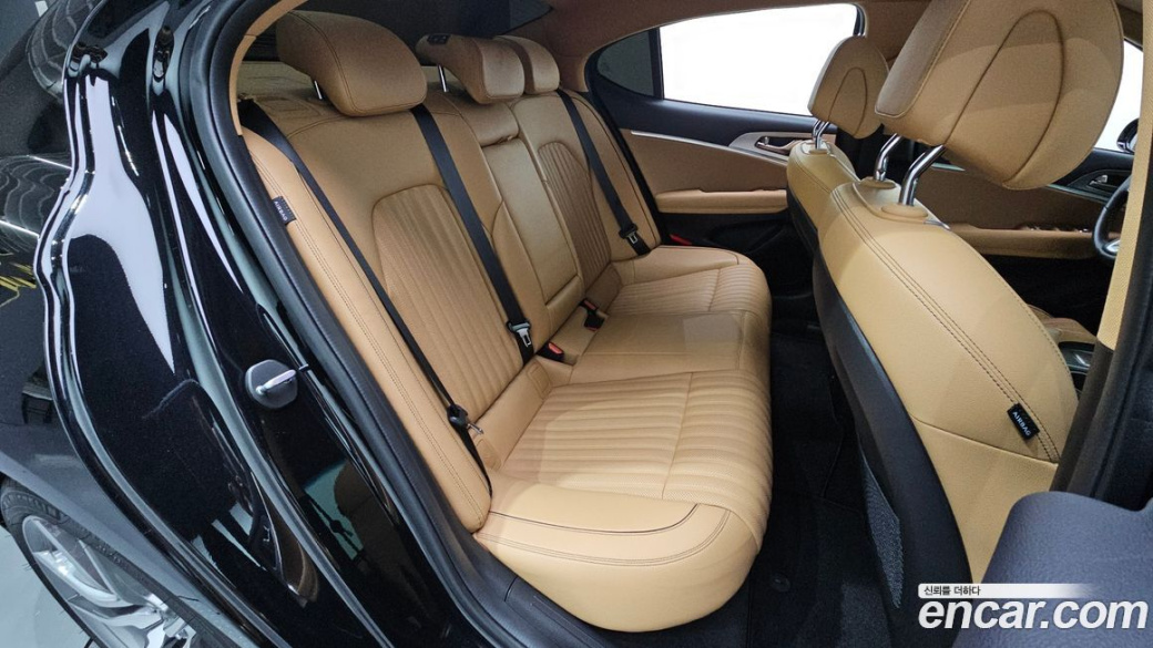 Genesis G70 Gasoline 2.0T 2WD, 2022