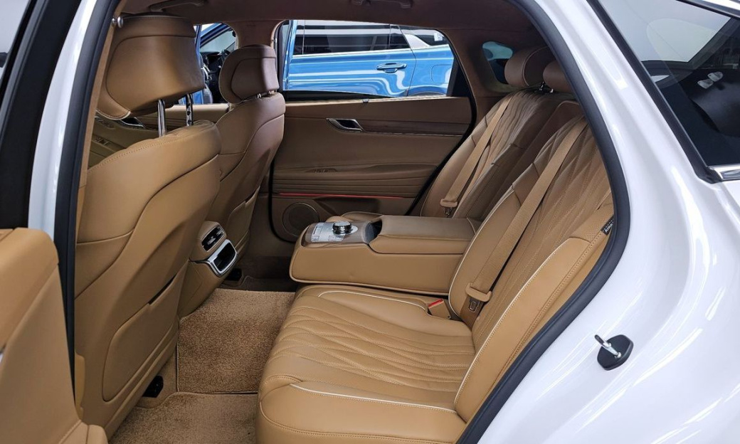 Genesis G80 Gasoline 2.5 Turbo AWD, 2025