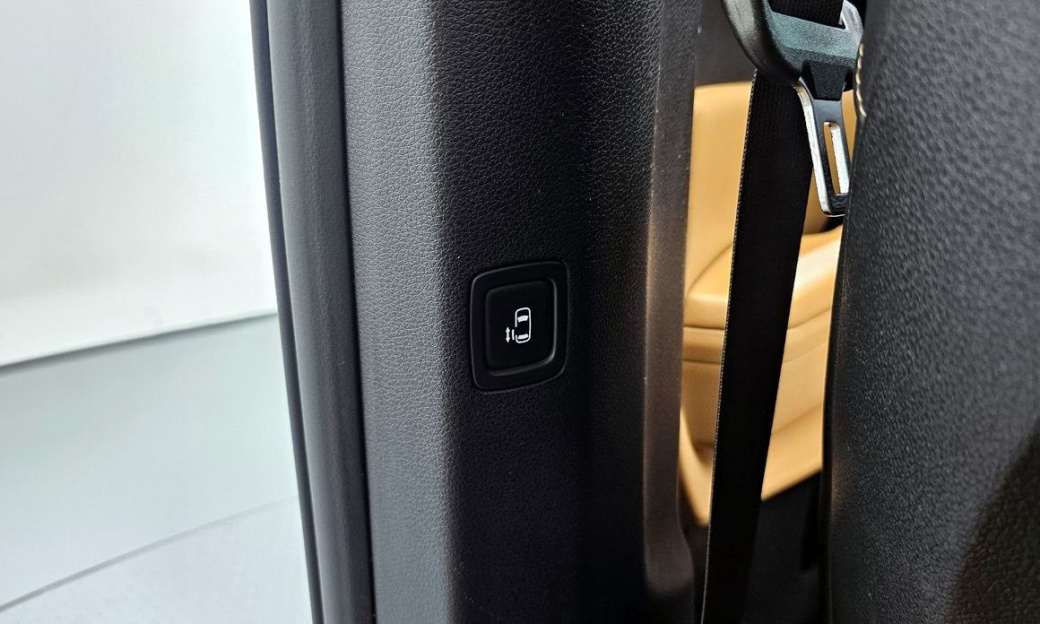 Kia Carnival 9-Seater Noblesse, 2022