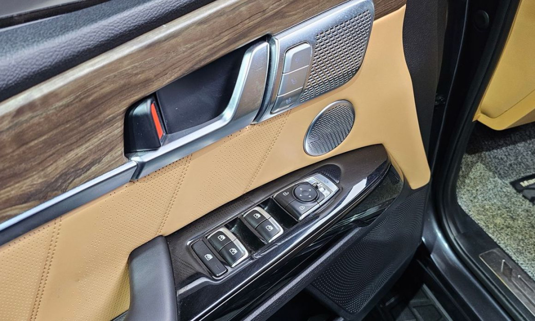Kia Mohave Diesel 3.0 4WD 7-Seater, 2021