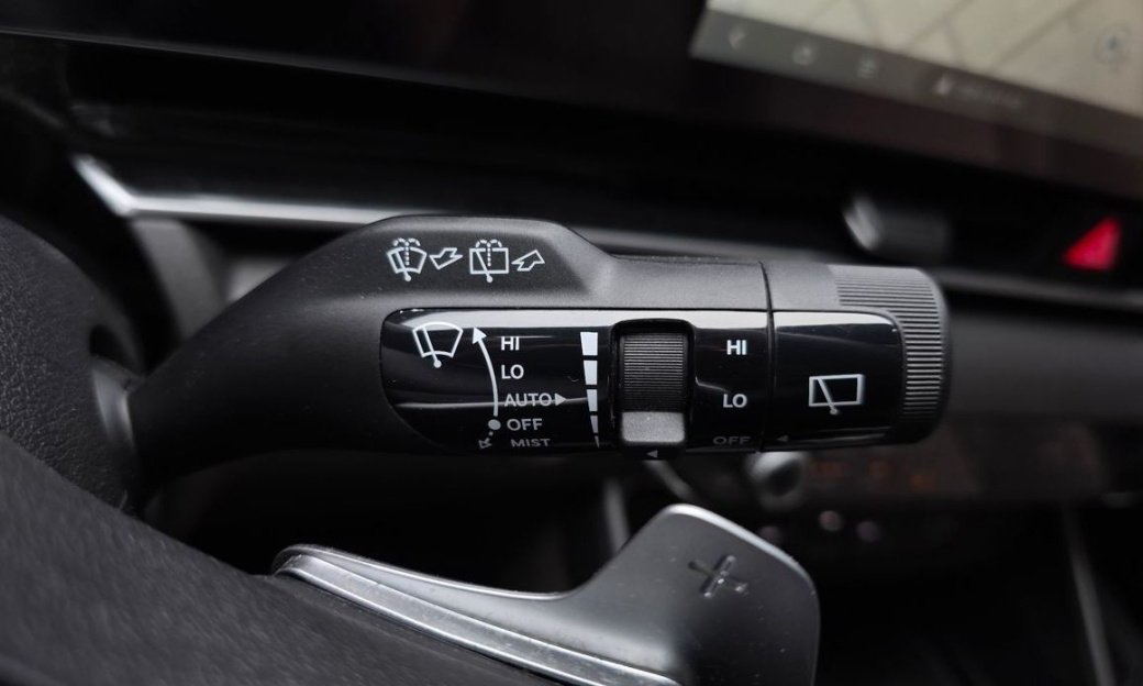 Kia Carnival 9-Seater Prestige, 2025