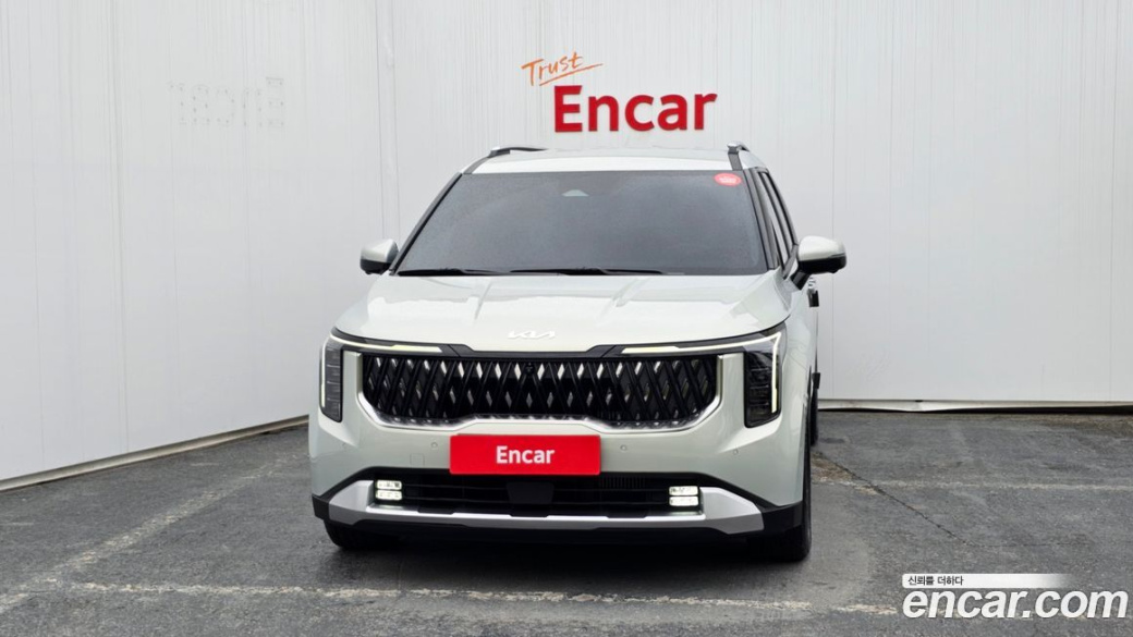 Kia Carnival 9-Seater Prestige, 2025