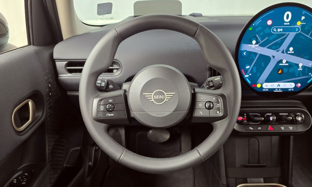 Mini Cooper 5Door Essential, 2025